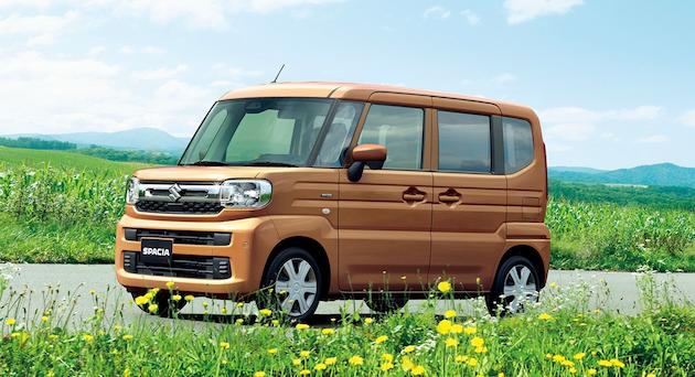 スペーシアで車中泊！ニトリのマット以外の便利グッズ