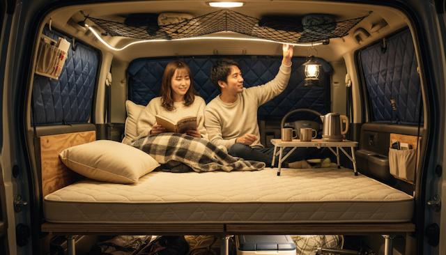 ウェイクで車中泊 | 段差を解消して快適に過ごす工夫